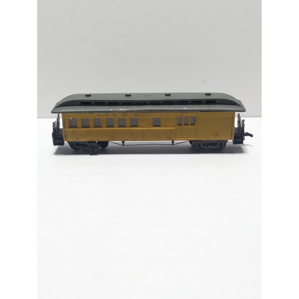 AHM Vintage HO Scale Oldtime Coach V. & T. R. R. 6235 Yellow Train Car Rivarossi